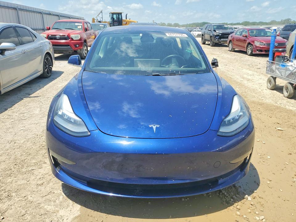 Photo 5 from auction – 2018 TESLA MODEL 3 with VIN 5YJ3E1EB0JF072351