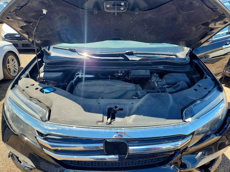 Photo 11 from auction – 2017 HONDA PILOT with VIN 5FNYF6H02HB097062