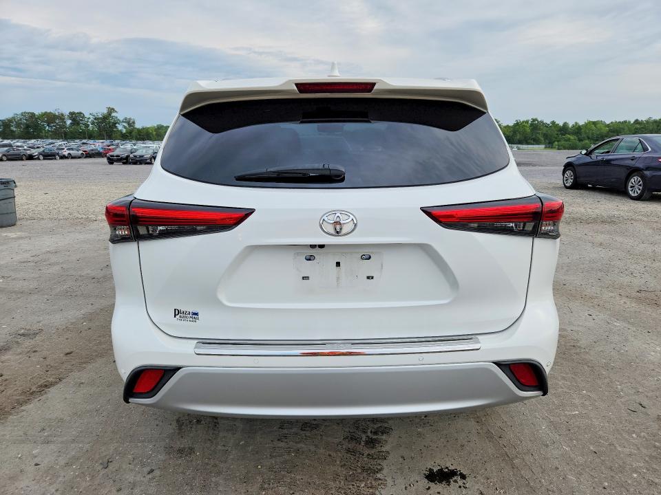 Foto 6 de la subasta – 2021 TOYOTA HIGHLANDER con VIN 5TDFZRBH7MS076969
