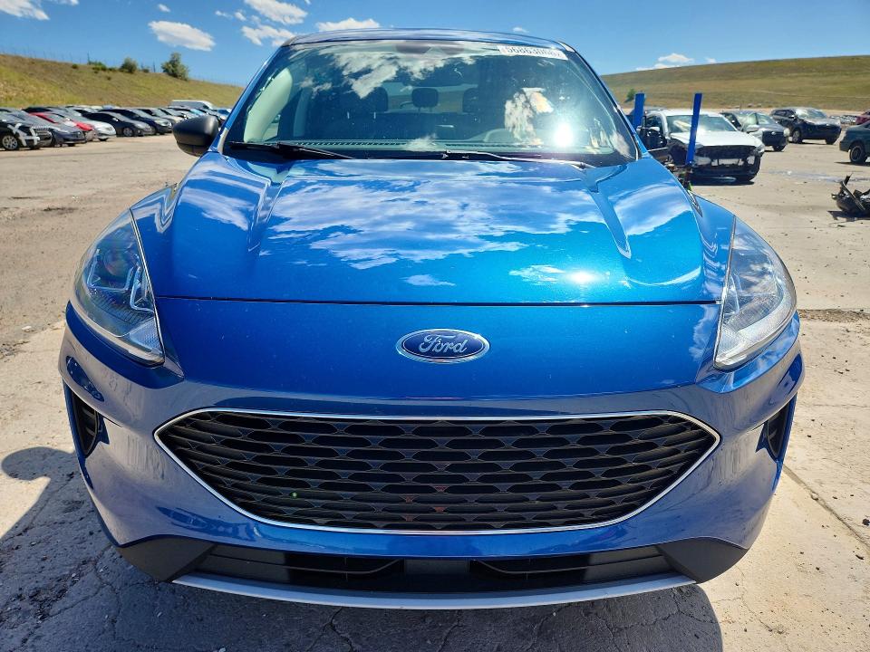Photo 5 from auction – 2022 FORD ESCAPE with VIN 1FMCU9G68NUA01702