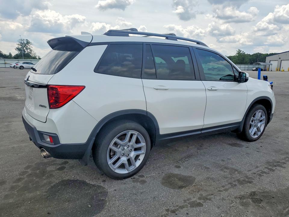 Photo 3 from auction – 2025 HONDA PASSPORT with VIN 5FNYF8H55SB004632