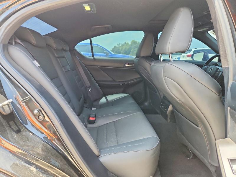 Photo 10 from auction – 2021 LEXUS IS with VIN JTHGZ1B22M5045523