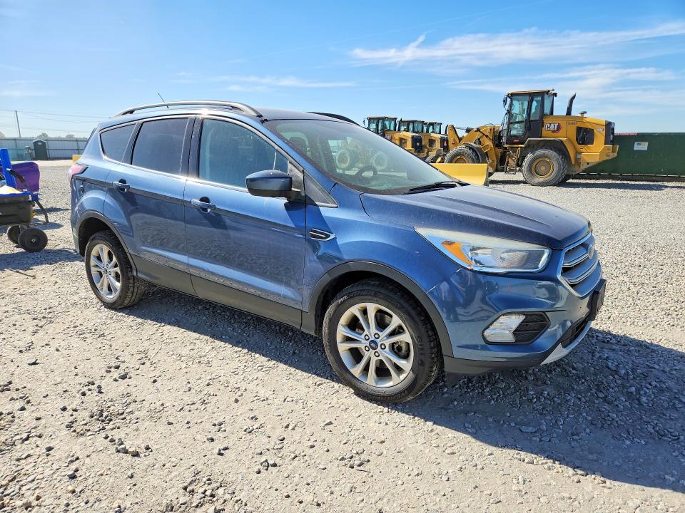 Photo 4 from auction – 2018 FORD ESCAPE with VIN 1FMCU9GD8JUA23241