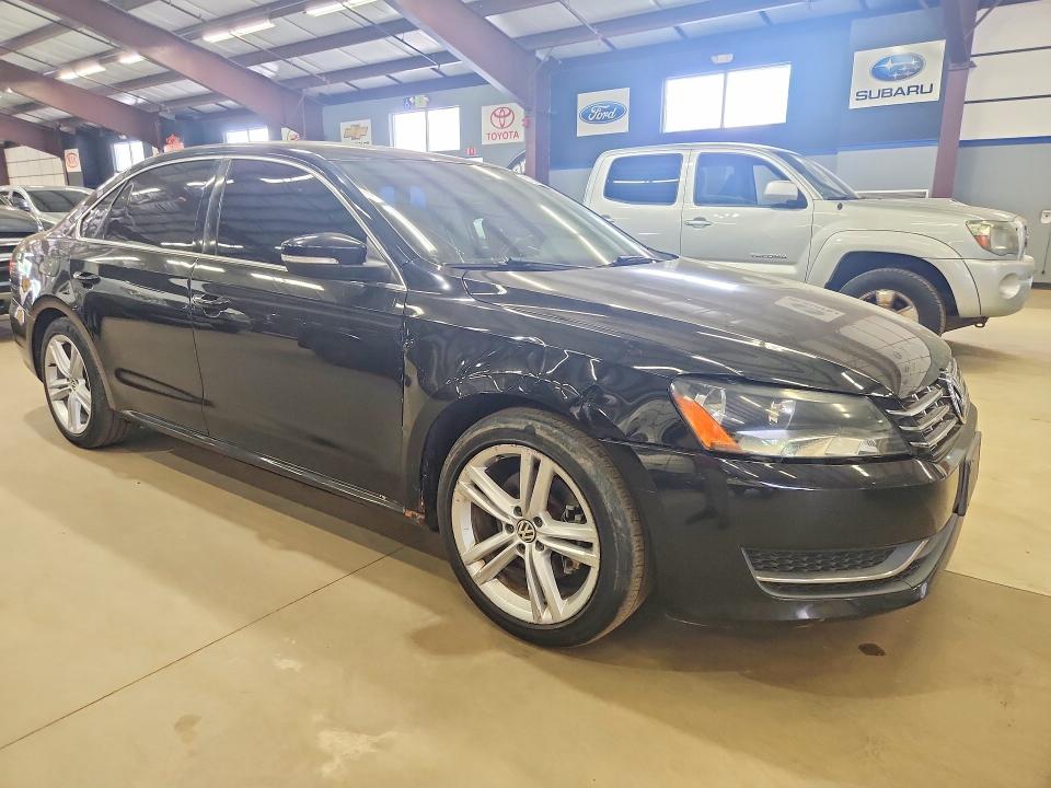 Photo 4 from auction – 2014 VOLKSWAGEN PASSAT with VIN 1VWBN7A33EC058490