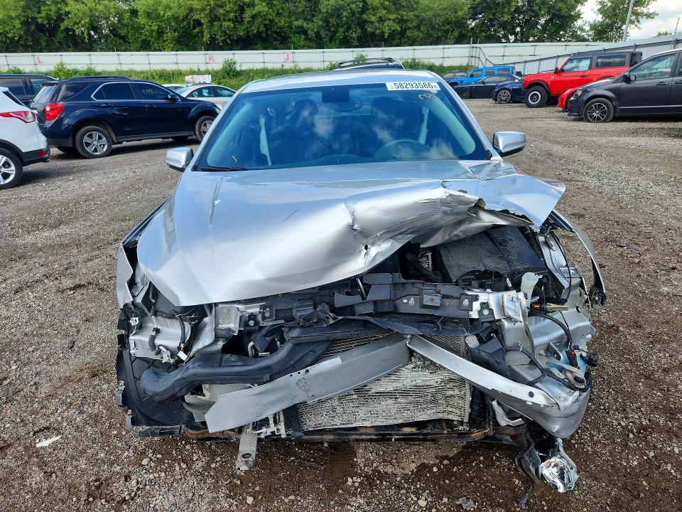 Photo 5 from auction – 2015 CHEVROLET MALIBU with VIN 1G11C5SL6FF310555