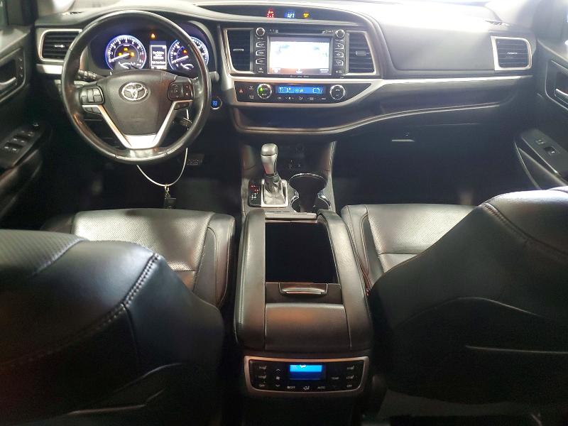 Photo 8 from auction – 2018 TOYOTA HIGHLANDER with VIN 5TDDZRFH9JS831715