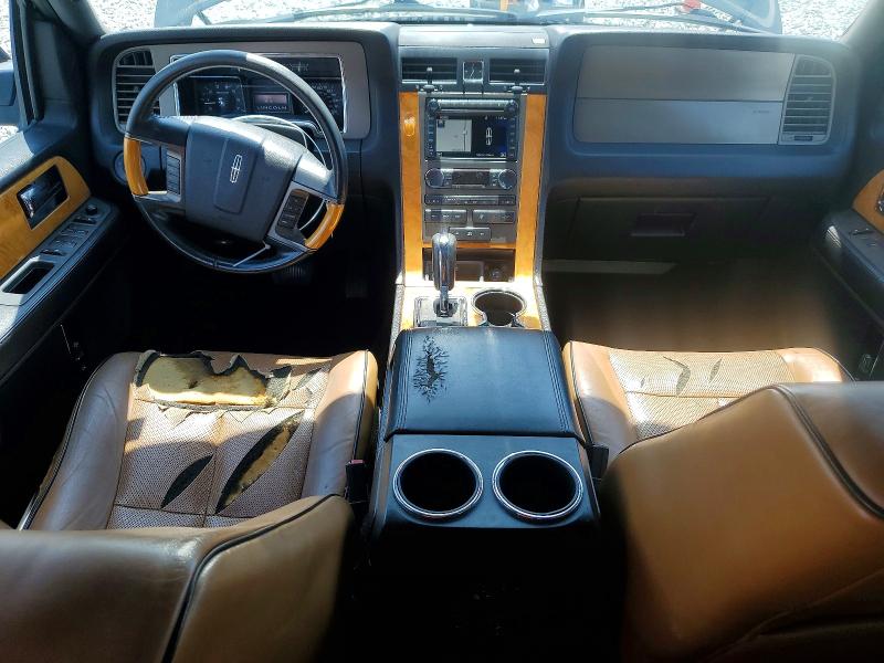 Photo 8 from auction – 2013 LINCOLN NAVIGATOR with VIN 5LMJJ2J56DEL04765