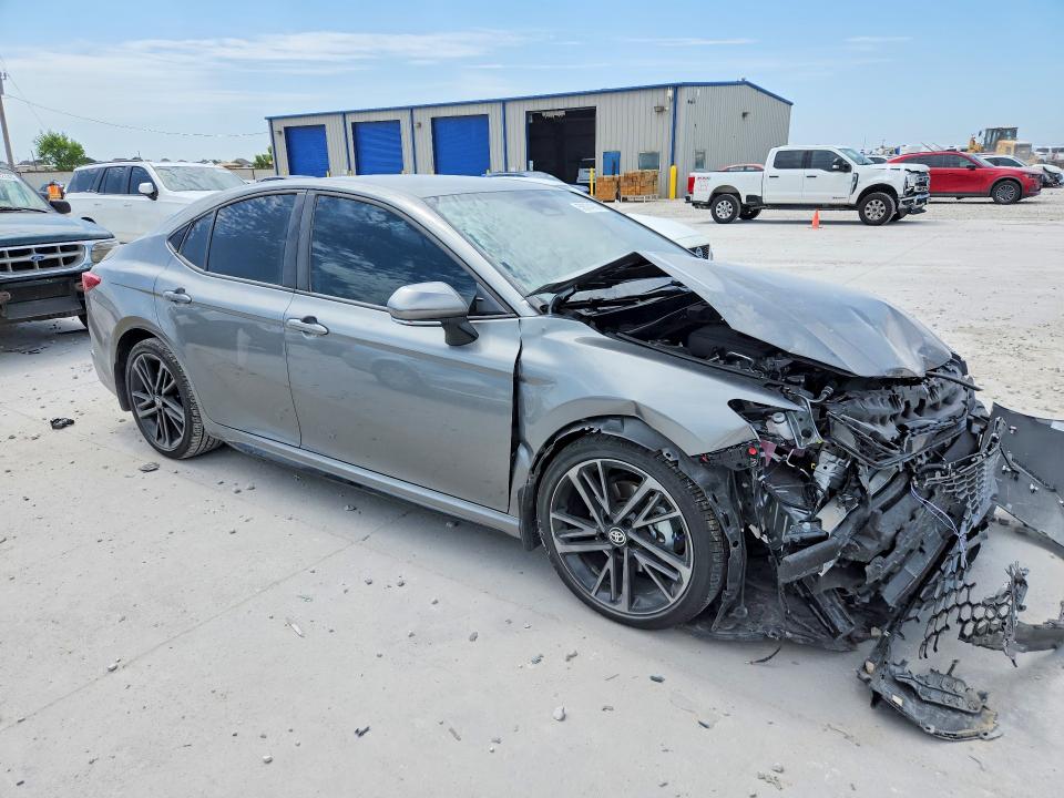 Photo 4 from auction – 2026 TOYOTA CAMRY with VIN 4T1DAACKXTU299880
