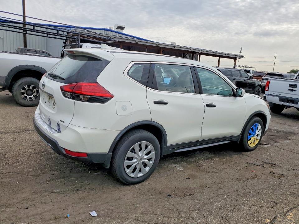 Photo 3 from auction – 2017 NISSAN ROGUE with VIN JN8AT2MV1HW009736