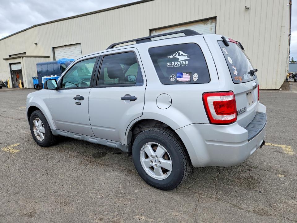 Photo 2 from auction – 2009 FORD ESCAPE with VIN 1FMCU93G99KC46296