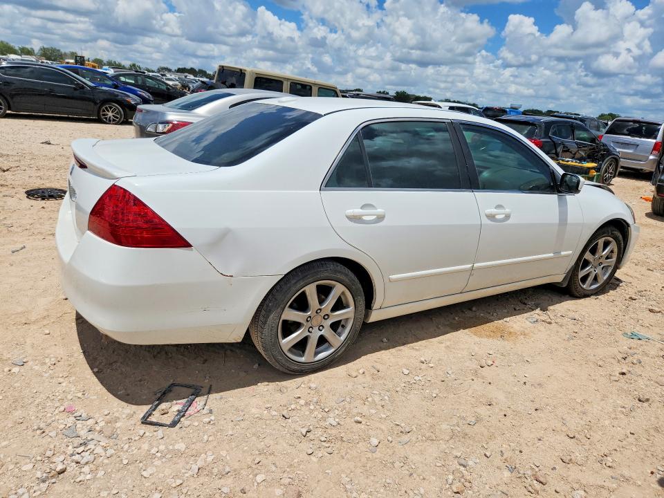 Photo 3 from auction – 2007 HONDA ACCORD with VIN 1HGCM56767A201023