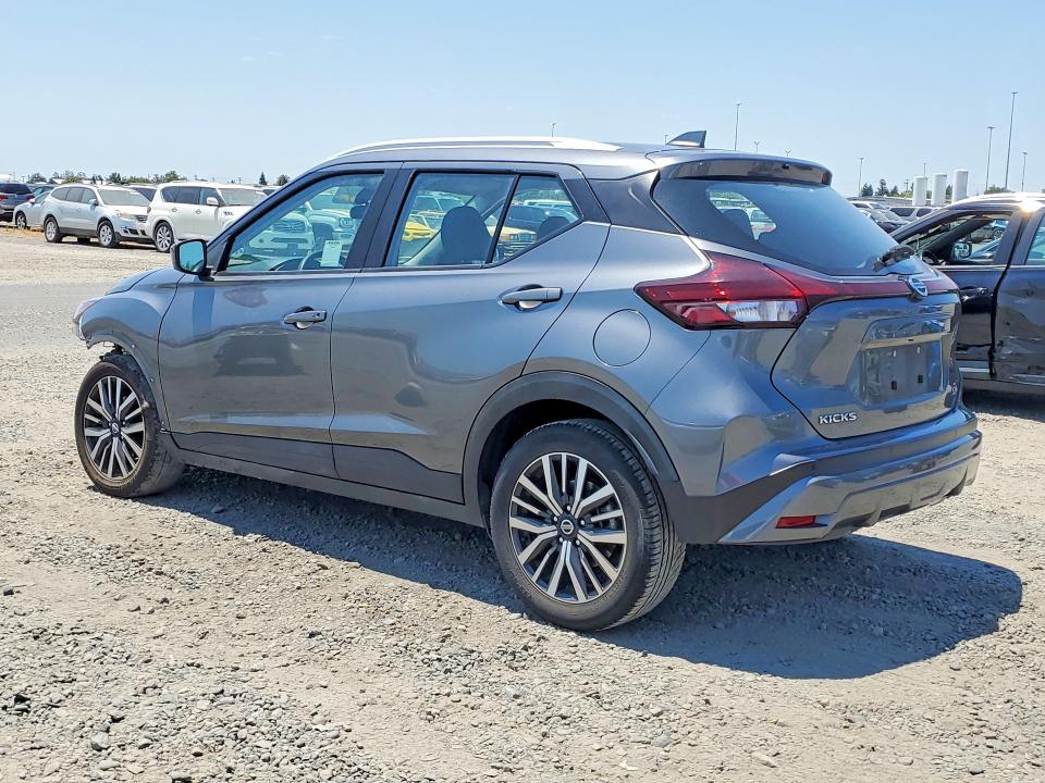 Photo 2 from auction – 2021 NISSAN KICKS with VIN 3N1CP5CV3ML500601