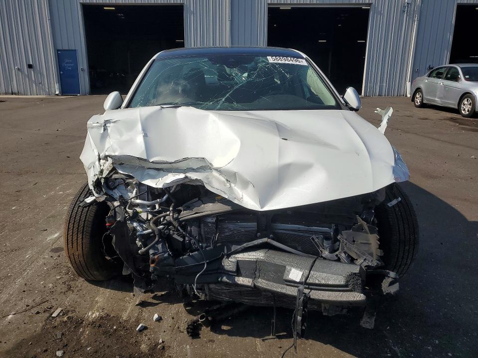 Photo 5 from auction – 2024 VOLKSWAGEN JETTA with VIN 3VW7M7BU8RM004364