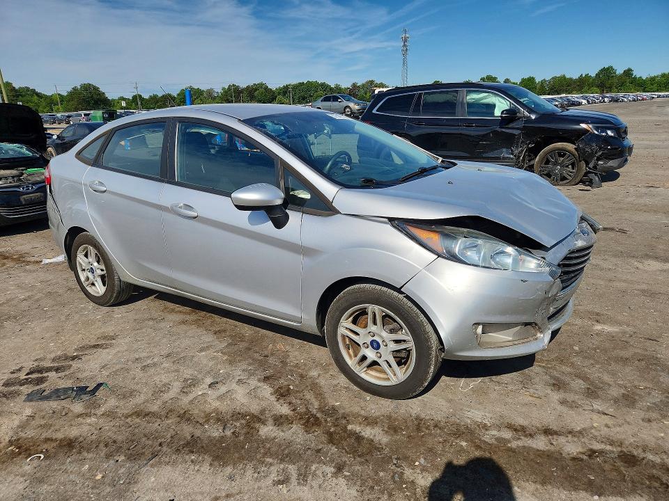 Zdjęcie 4 z aukcji – 2017 FORD FIESTA z VIN 3FADP4BJ2HM170854
