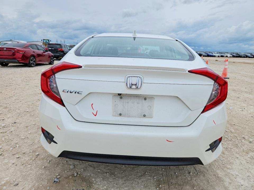 Photo 6 from auction – 2018 HONDA CIVIC with VIN 2HGFC1F72JH645887
