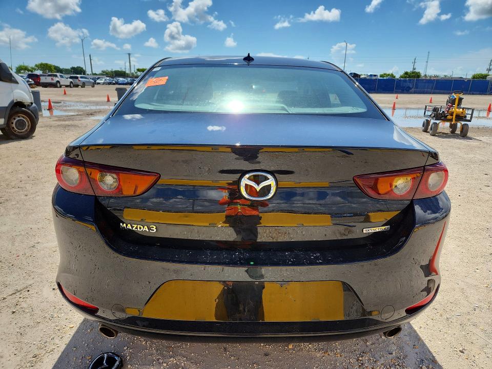 Photo 6 from auction – 2022 MAZDA 3 with VIN 3MZBPADL5NM311472
