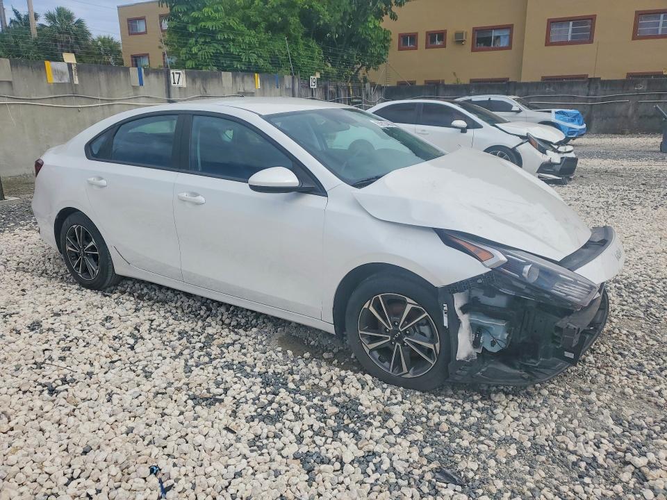 Photo 4 from auction – 2023 KIA FORTE with VIN 3KPF24AD7PE587943