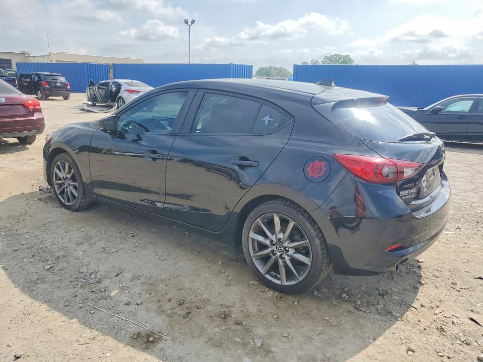 Photo 2 from auction – 2018 MAZDA 3 with VIN 3MZBN1L37JM164315