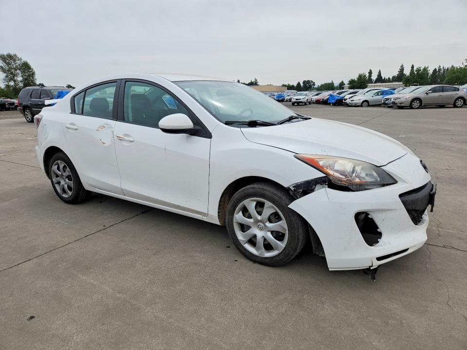 Photo 4 from auction – 2013 MAZDA 3 with VIN JM1BL1TG9D1810113
