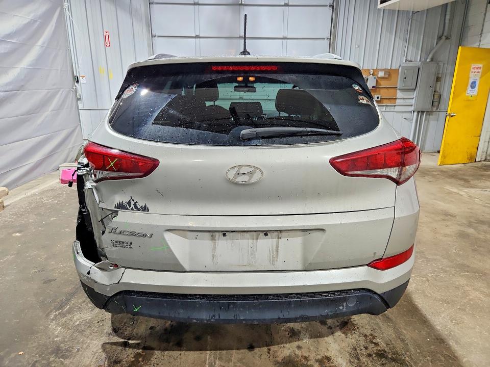 Photo 6 from auction – 2017 HYUNDAI TUCSON with VIN KM8J3CA48HU569662