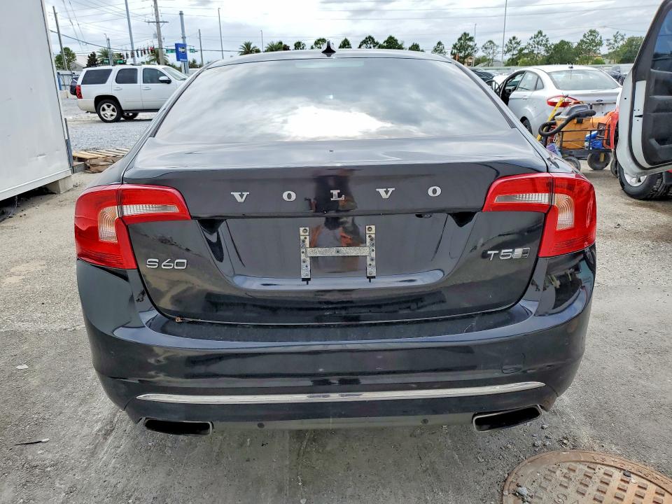 Photo 6 from auction – 2017 VOLVO S60 with VIN LYV402TK1HB134668
