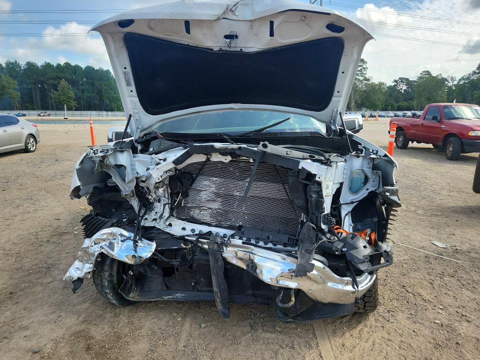 Photo 5 from auction – 2025 CHEVROLET SILVERADO with VIN 2GCUKDED1S1173239