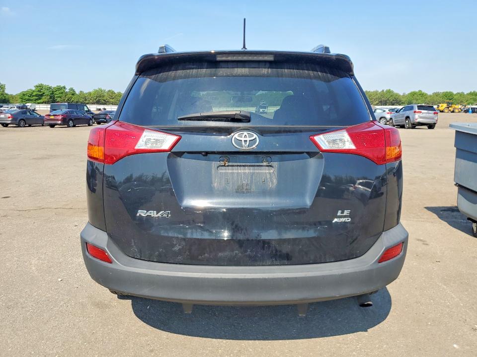 Photo 6 from auction – 2015 TOYOTA RAV4 with VIN 2T3BFREV6FW251304