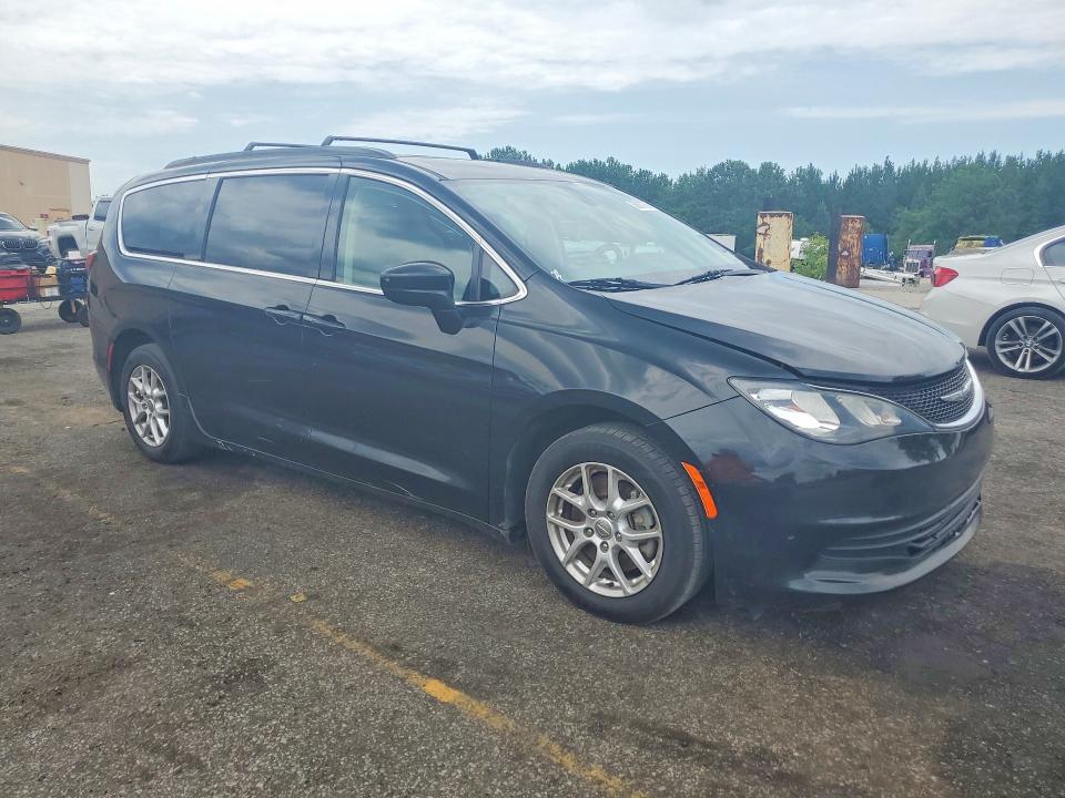 Photo 4 from auction – 2020 CHRYSLER VOYAGER with VIN 2C4RC1DG9LR198597