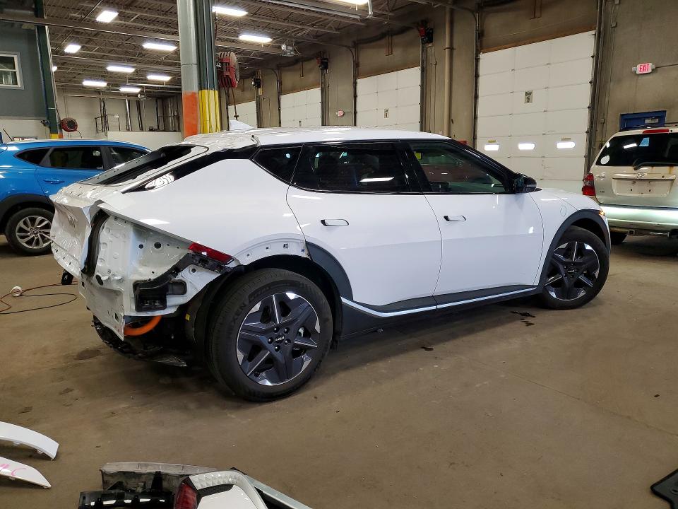 Photo 3 from auction – 2025 KIA EV6 with VIN 5XYC3DJC5SG004739