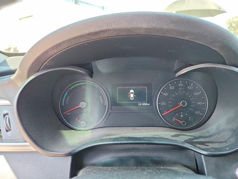 Photo 9 from auction – 2017 KIA OPTIMA HYBRID with VIN KNAGU4LC2H5005941