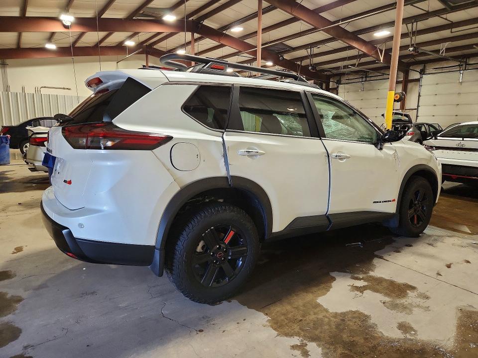 Photo 3 from auction – 2026 NISSAN ROGUE with VIN 5N1BT3BB1TC749646