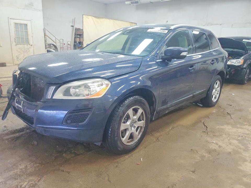 VOLVO XC60 2012 with VIN YV4952DL7C2316008 - Photo from auction