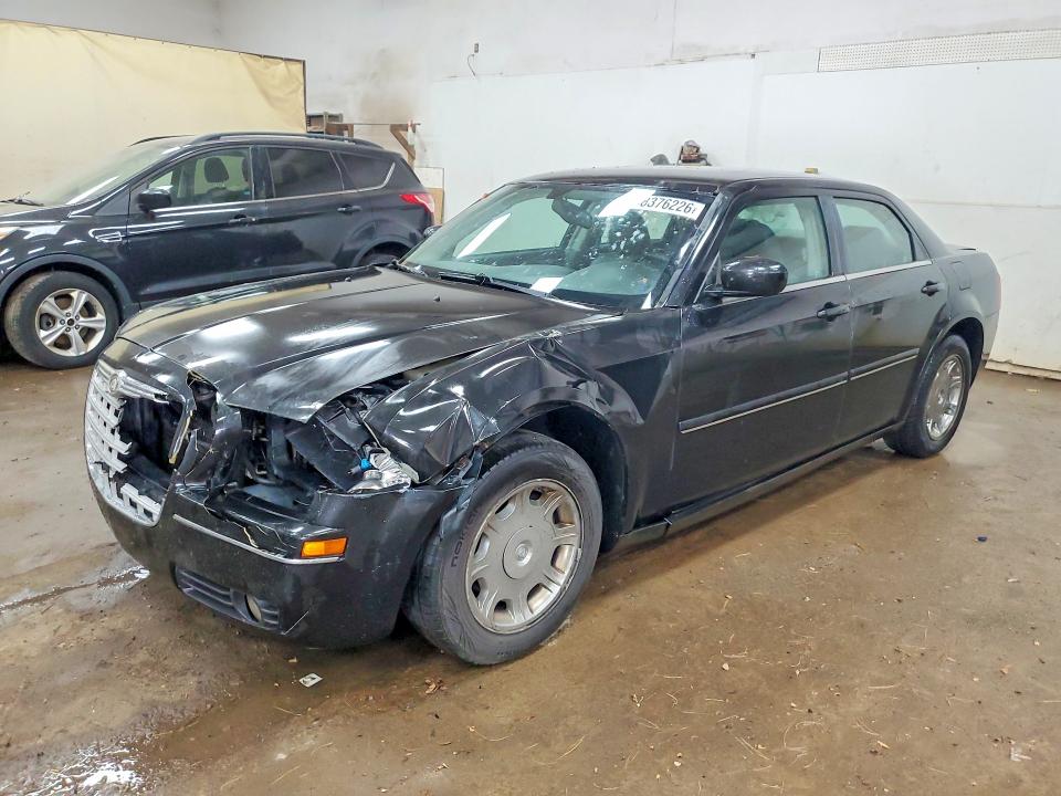 CHRYSLER 300 2005 with VIN 2C3JA53GX5H176536 - Photo from auction