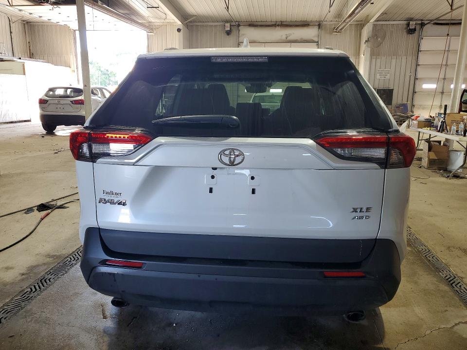 Photo 6 from auction – 2025 TOYOTA RAV4 with VIN 2T3A1RFV2SW607024