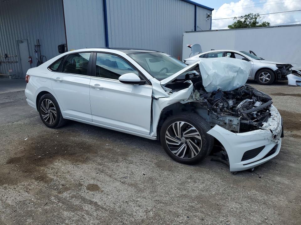Photo 4 from auction – 2021 VOLKSWAGEN JETTA with VIN 3VWE57BU6MM085152