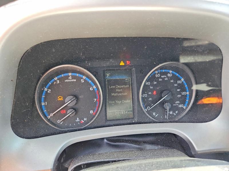 Zdjęcie 9 z aukcji – 2017 TOYOTA RAV4 z VIN 2T3BFREVXHW688354