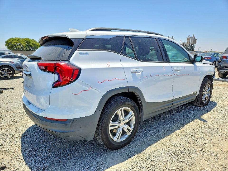 Photo 3 from auction – 2019 GMC TERRAIN with VIN 3GKALMEV5KL105537
