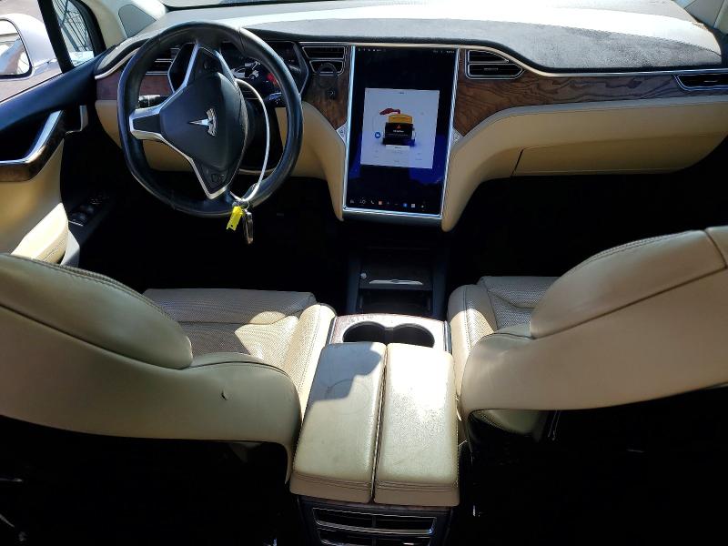Photo 8 from auction – 2017 TESLA MODEL X with VIN 5YJXCBE2XHF035119