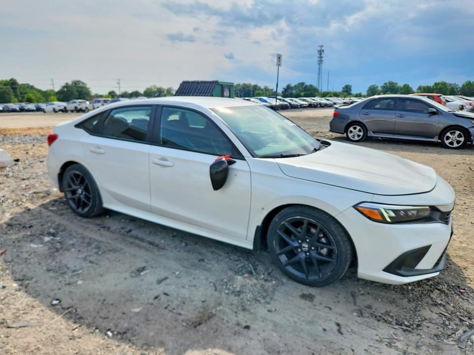 Photo 4 from auction – 2022 HONDA CIVIC with VIN 2HGFE2F56NH606014