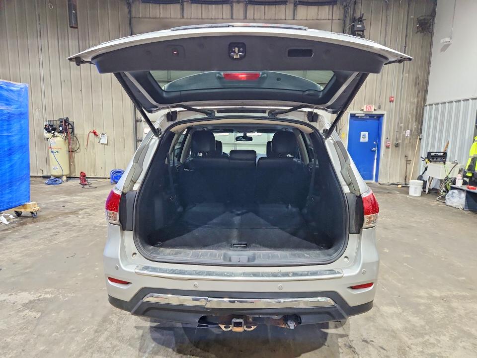 Photo 6 from auction – 2015 NISSAN PATHFINDER with VIN 5N1AR2MM3FC632531
