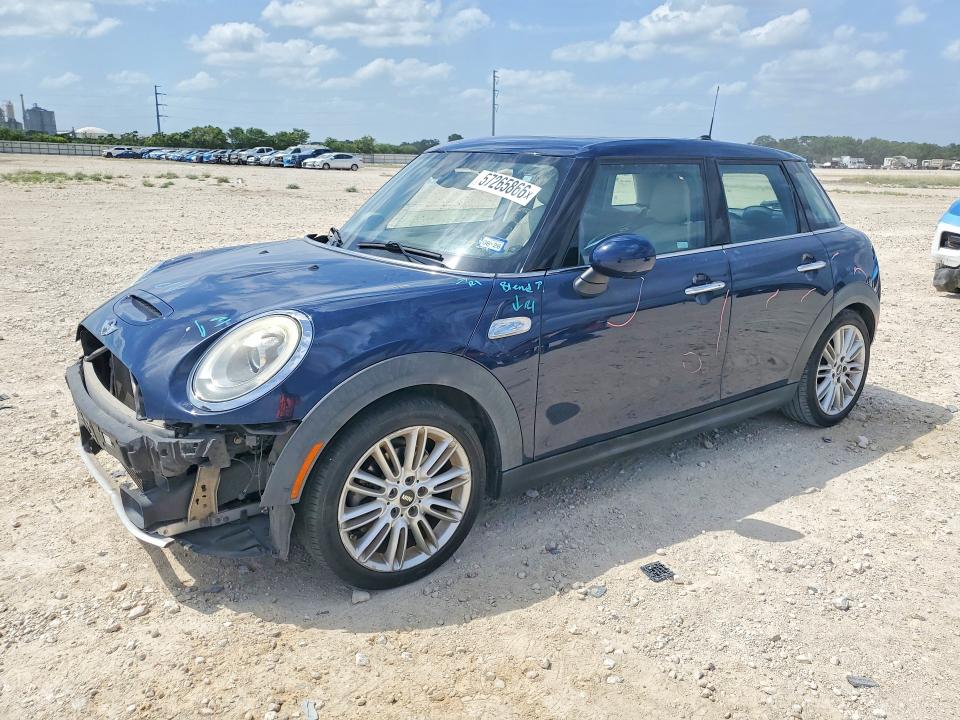 MINI COOPER 2016 with VIN WMWXU3C51G2D27713 - Photo from auction