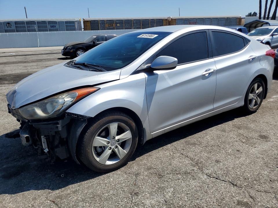 Photo 1 from auction – 2013 HYUNDAI ELANTRA with VIN KMHDH4AE6DU565231