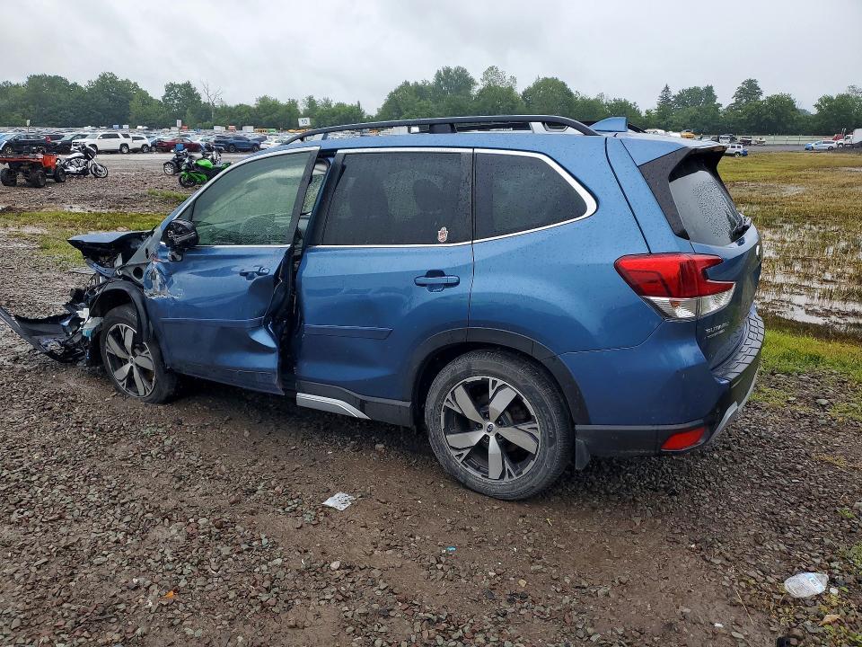 Фото 2 с аукциона – 2021 SUBARU FORESTER с VIN JF2SKAXC0MH557573