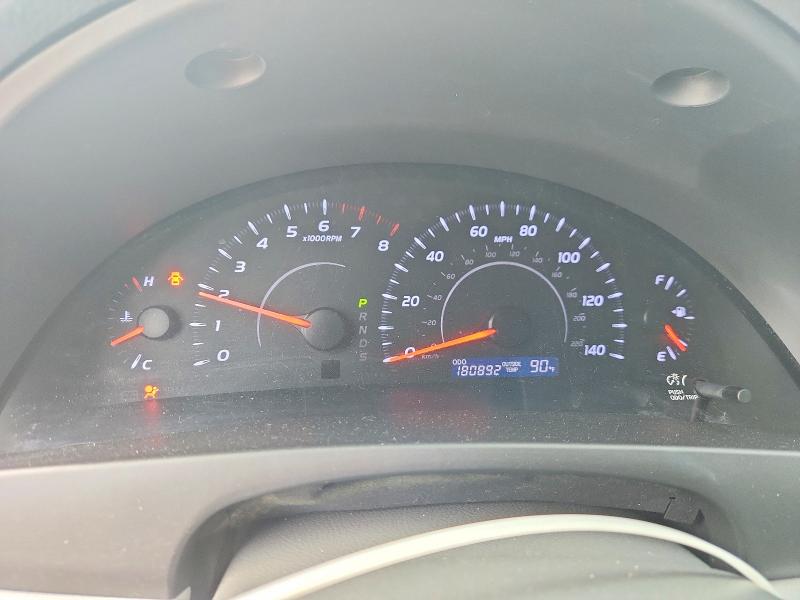 Photo 9 from auction – 2011 TOYOTA CAMRY with VIN 4T1BF3EK7BU710622