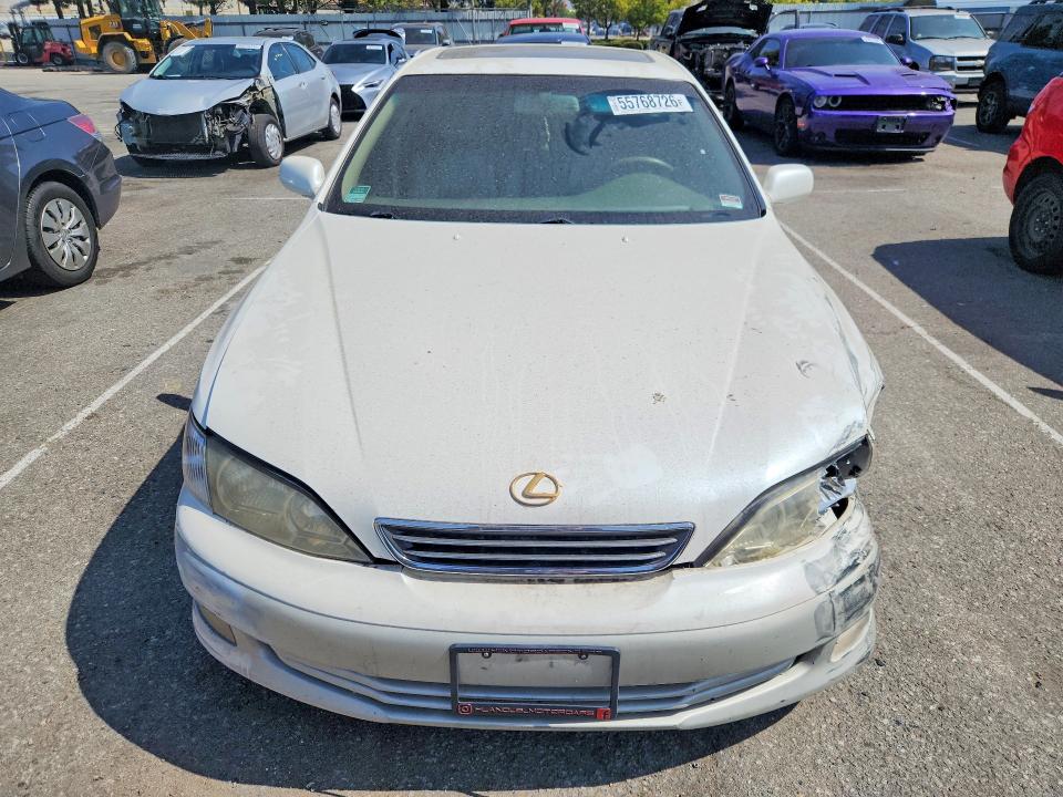 Photo 5 from auction – 2000 LEXUS ES with VIN JT8BF28G1Y0242231