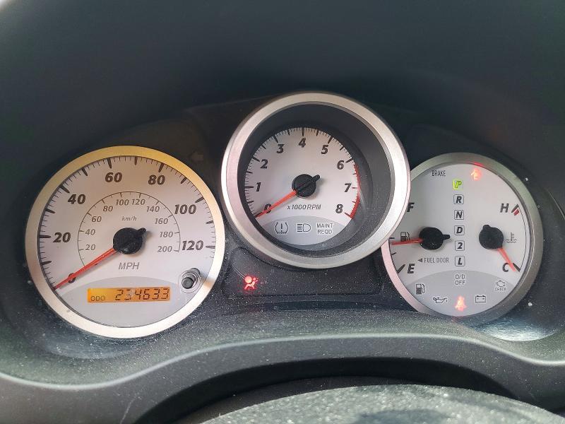 Photo 9 from auction – 2005 TOYOTA RAV4 with VIN JTEHD20V550040317