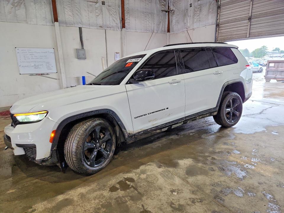 JEEP GRND CHERO 2023 with VIN 1C4RJKAG1P8106836 - Photo from auction