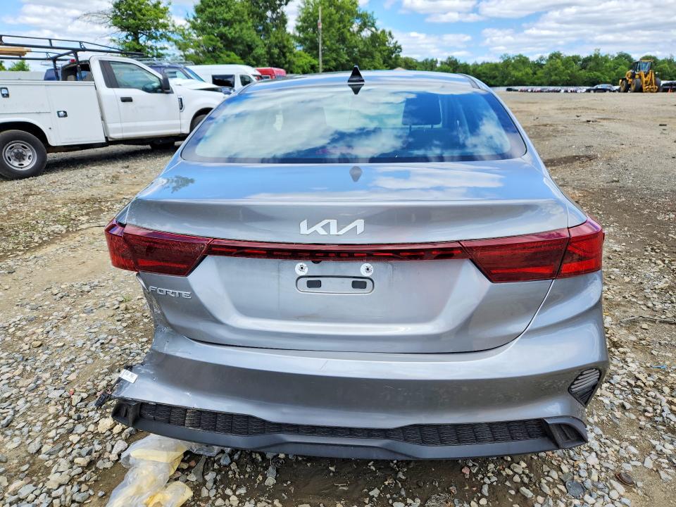 Photo 6 from auction – 2022 KIA FORTE with VIN 3KPF24AD0NE455006