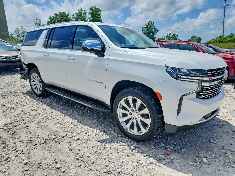 Photo 4 from auction – 2022 CHEVROLET SUBURBAN with VIN 1GNSKFKD9NR360643