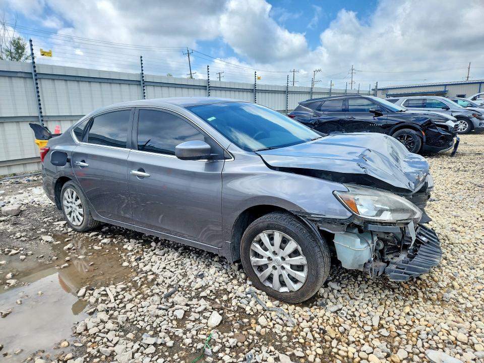 Photo 4 from auction – 2018 NISSAN SENTRA with VIN 3N1AB7AP7JY303371